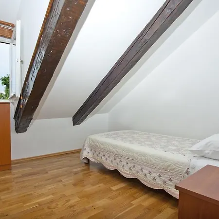 Apartment Pirija Split