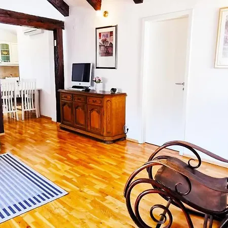 Apartment Pirja Split